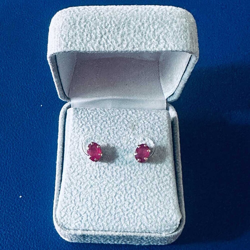 ""NATURAL" 10K YG 2.29CTW Vibrant Pigeon Blood Tiffany Style 6-Prong Rubies.